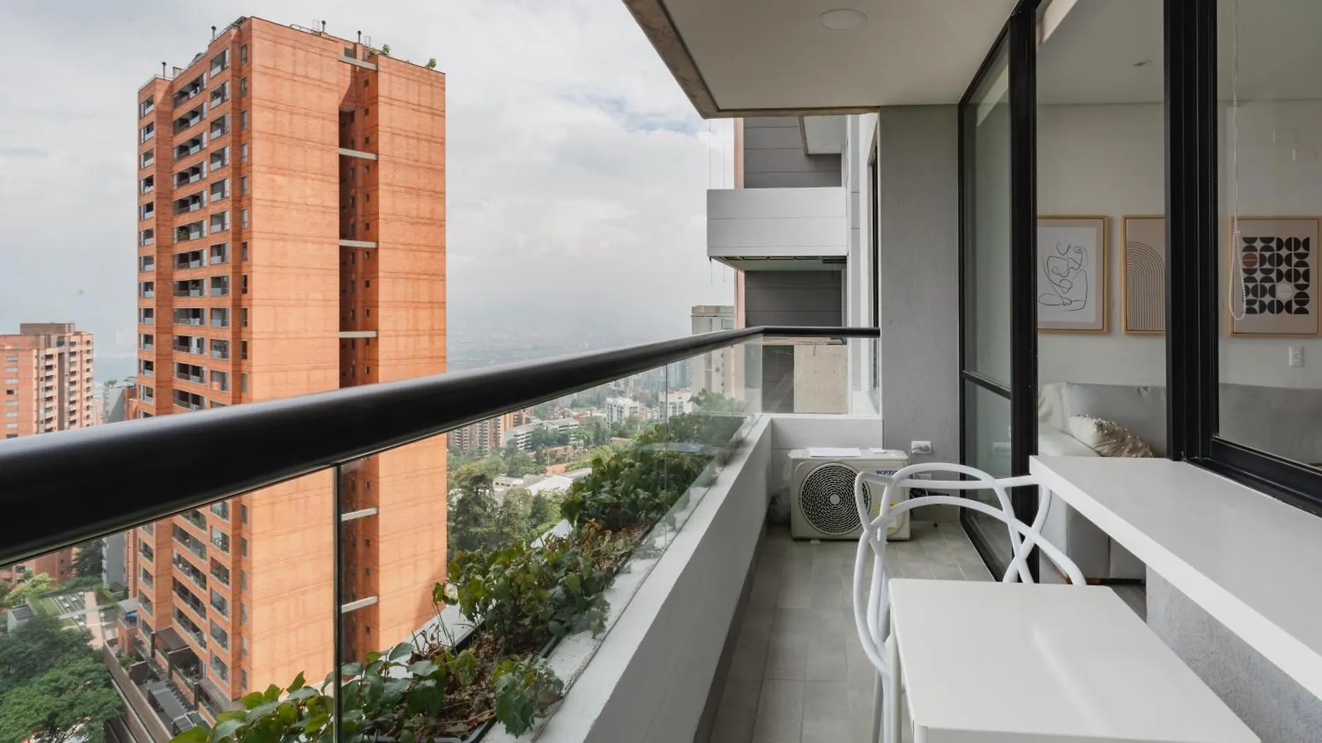 Grand By Jalo Apartment Medellin